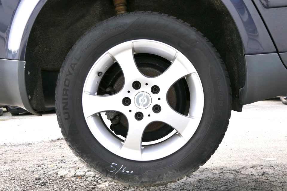 4x Audi A4 8E A6 4B Alufelgen 195/65R15 91T Winterreifen Reifen 5-7mm KBA 46652 - Bild 3 von 4