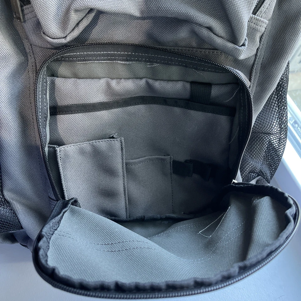 Mochila Carhartt 35L Triple Compartimento, Pack Duradero con Funda para Portátil Foto 4 de 4