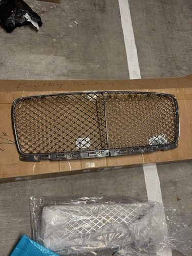 Bentley Bentayga 2021-2024 Front Bumper grilles Set Photo - $1,100