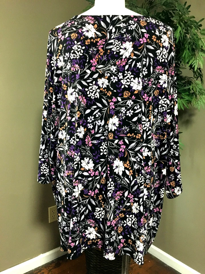 Top Lane Bryant plisado delantero floral elástico cuello en V manga 3/4 plus 38/40 Foto 3 de 4