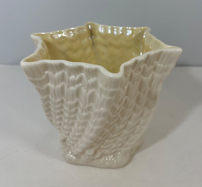 Belleek Ireland Limpet Hexagonal Flower Cache Pot 4.25 Inch Vintage