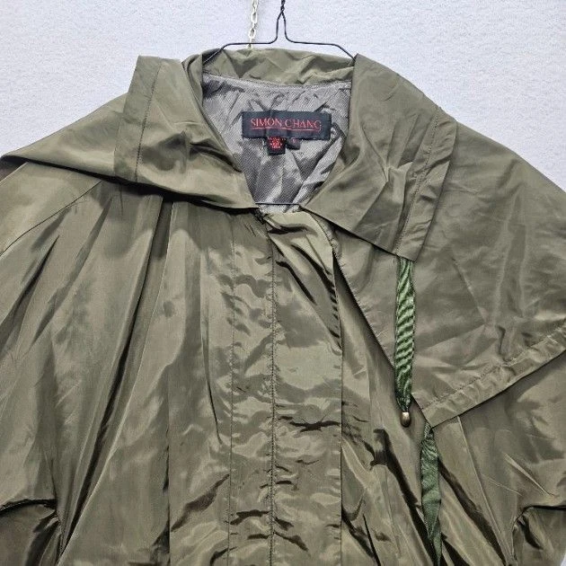 Simon Chang 女式中号橄榄绿色半袖运动服上衣 — 第 2/4 张图片