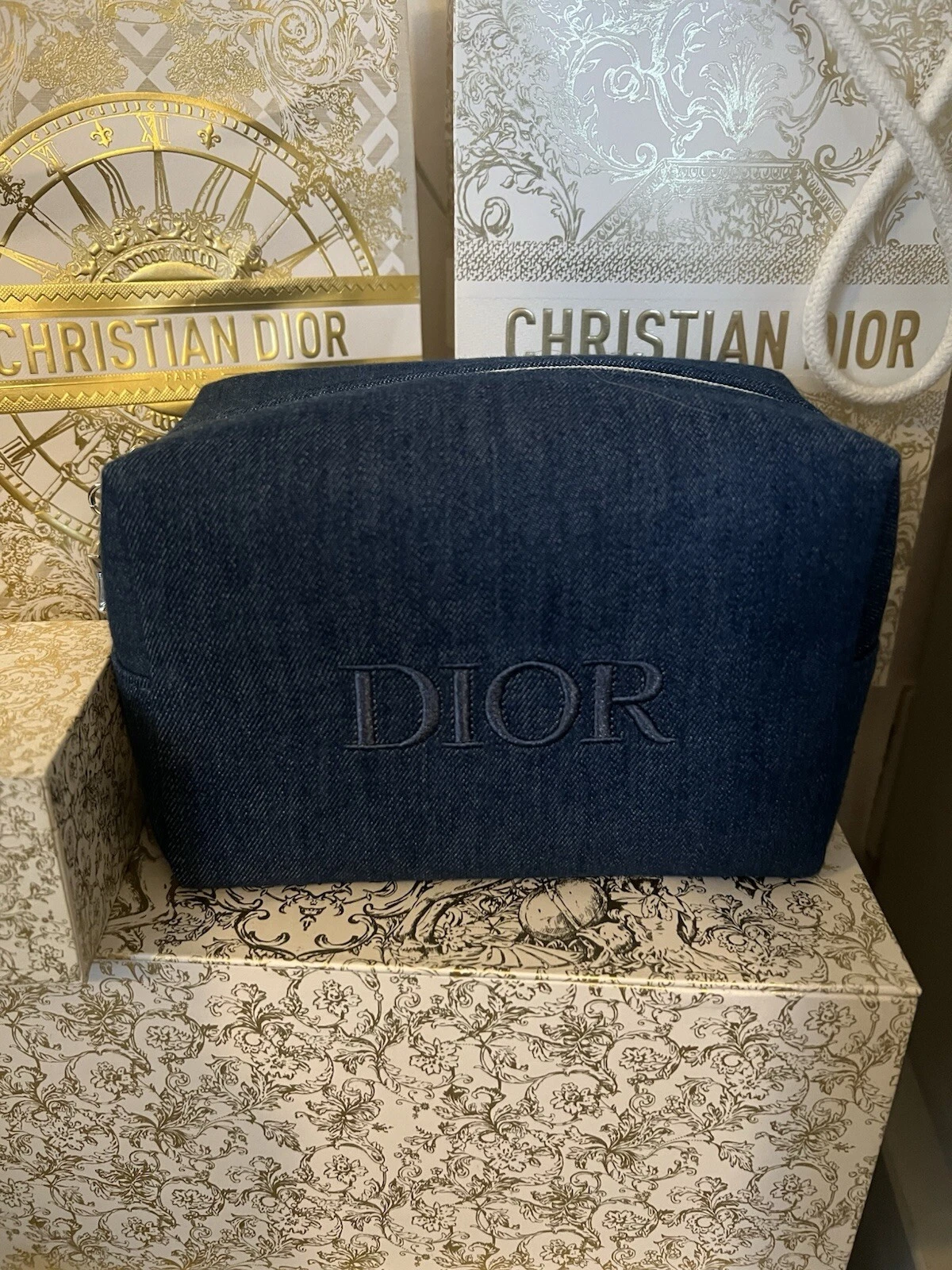 Sac maquillage/toilette Christian Dior en denim avec logo brodé