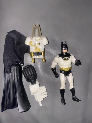 Kenner DC Comics Artic Batman w/ Cape