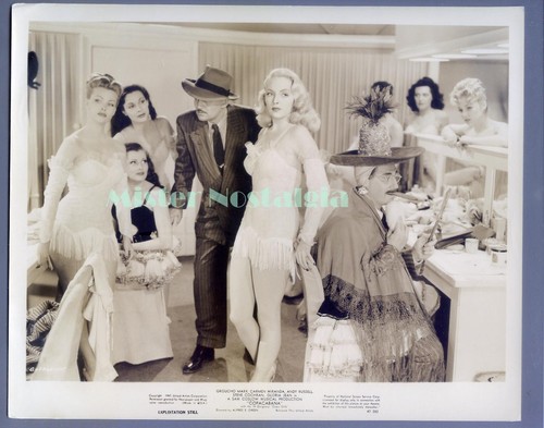 Vintage Foto 1947 Groucho Marx als Carmen Miranda in Copacabana Chili Williams