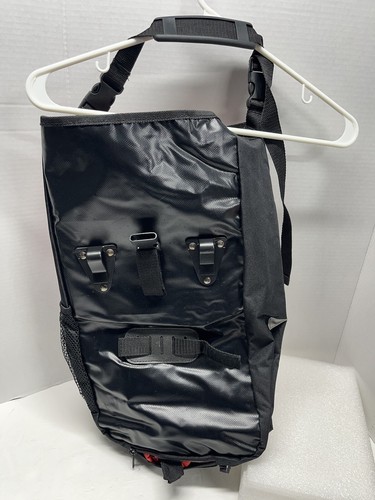 Crivit Red Bike Bag PT-5915 Sz 19” H x 15” L x 5” D Pockets 1 Side, 1 Frt & 1 In - Picture 12 of 13