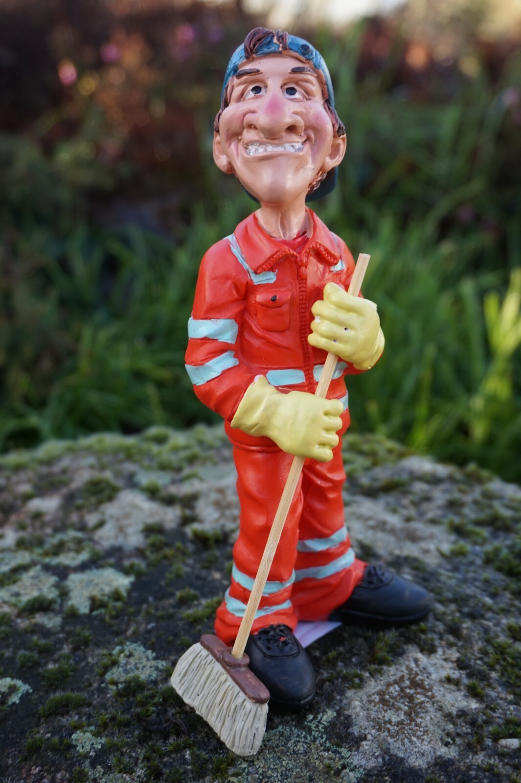 Figurine Caricature Balayeur / Agent D'entretien - Humour, Déco De Bureau