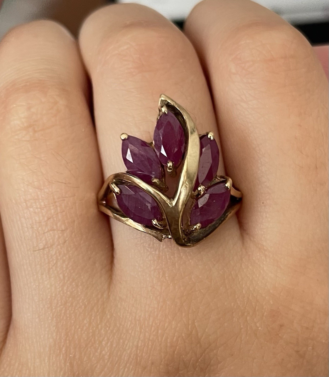 10k Solid Yellow Gold Marquise Ruby Flower Ring S… - image 2