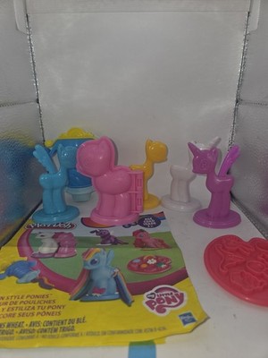 Play-Doh My Little Pony Pony Figure Molds, Mold Plate & Accessories Set Age 3+