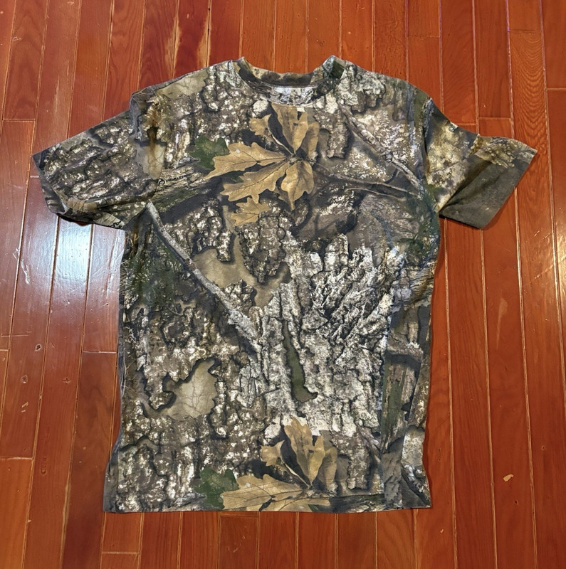 Realtree Men's Camouflage Crew Neck Short Sleeve T-Shirt Size L Cotton Blend