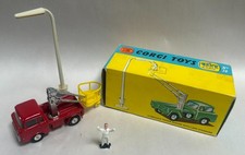 VGC Vtg Corgi #14 Gift Set Hydraulic Tower Wagon Truck Toy Model Car W/Box (P)