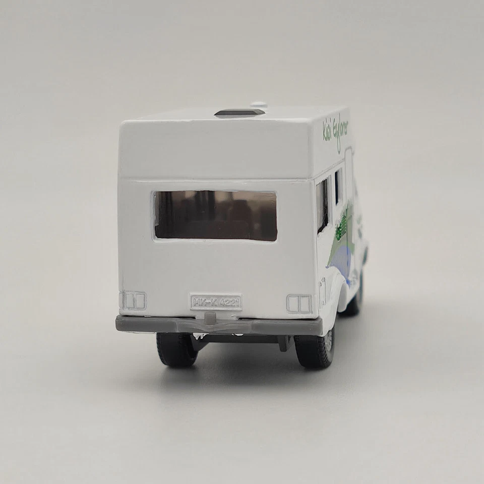 Siku 1022 IVECO-Wohnmobil Dormobile Camping Car Metal Diecast Models Collection - Image 2 of 4