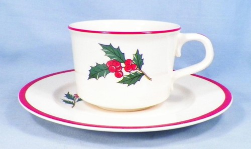 Holly & Spruce Cup & Saucer Taylor Smith Taylor Christmas Tree Red Trim Vintage - Picture 2 of 4
