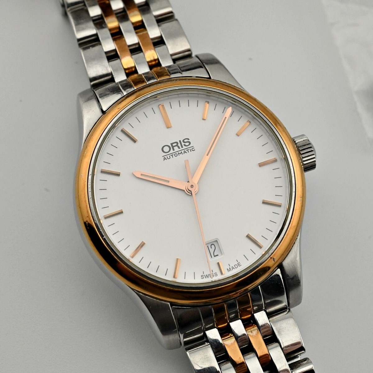 Oris Classic Date Automatic Silver Dial Gold Two-Ton 37mm 01 733