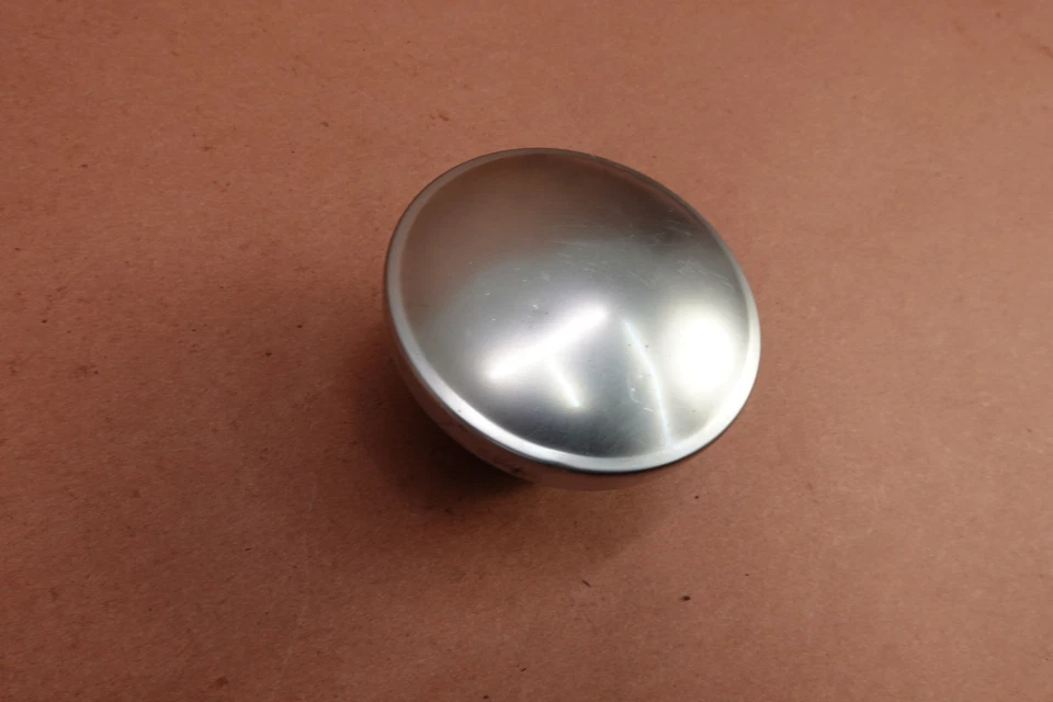 2009-2021 Harley Davidson Iron 883 XL883N Gas Fuel Cap - Image 3 of 4
