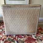 VINTAGE Wicker Woven Beige/Brown Large Clothes Basket/Laundry Hamper-Padded Lid — photo 9