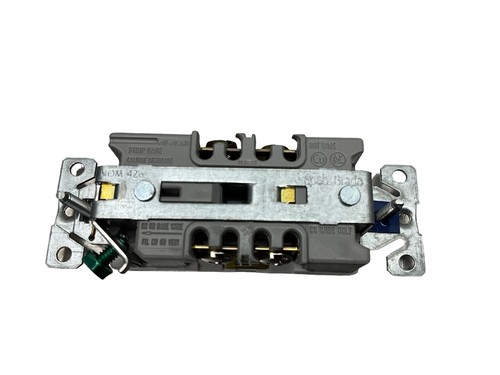 Eaton 6252W-BU White Decorator Receptacle Duplex Outlet 5-15R 15A Bulk (10 PCS) - Picture 3 of 4