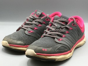 grey and pink tennis shoes