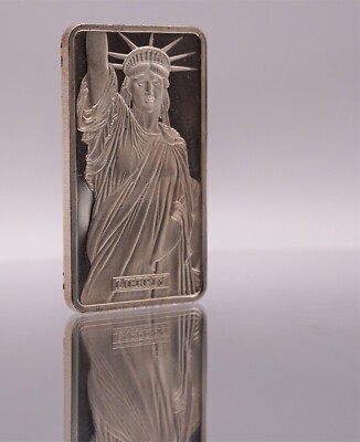 1982 Statue of Lady Liberty MTB New York WOW!! 1oz 999 FINE Silver