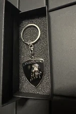 Lamborghini  ** ( Logo )  ** Keychain ** METAL **Free  Shipping**