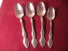 3 Oval Soup Spoons & 1 Teaspoon Oneida OHS429 Glossy Stainless Flatware