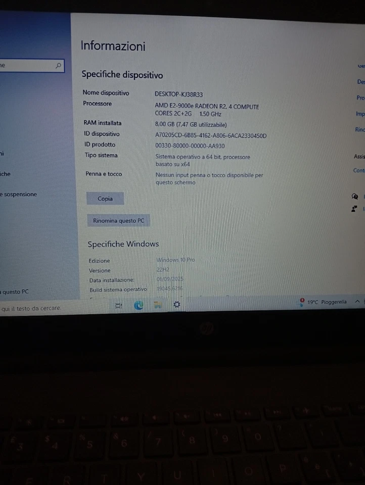 HP 255 G6 15,6" (8 GB RAM, AMD E2-9000e, 2,0GHz, 120 GB SSD) - Immagine 4 di 4