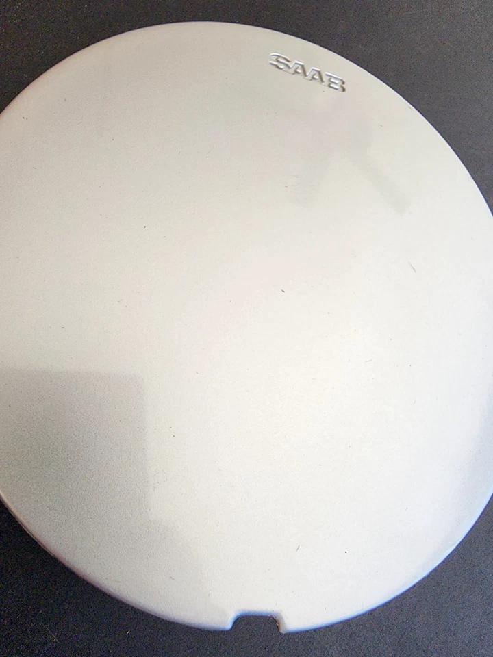 Juego de 2 tapas centrales de rueda SAAB 900 OEM ACABADO PLATEADO.   Foto 4 de 4