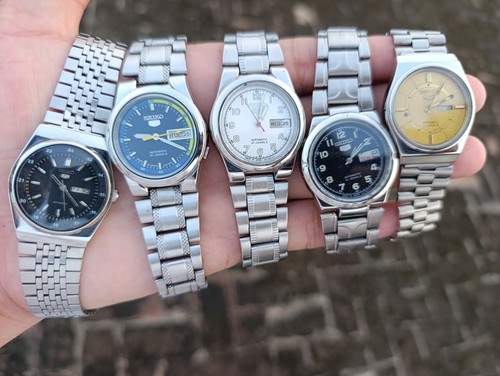 Vintage Lot 5 Seiko 5 Automatic 4227 Medium Size Herren Japanische Armbanduhren