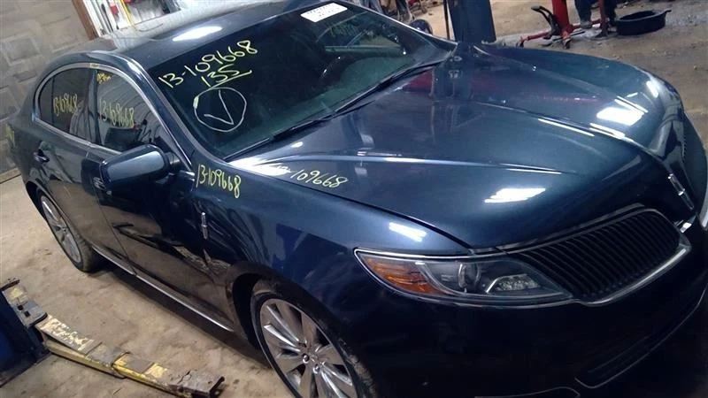 发球杆左尾灯适合 13-16 MKS 10272609 — 第 4/4 张图片