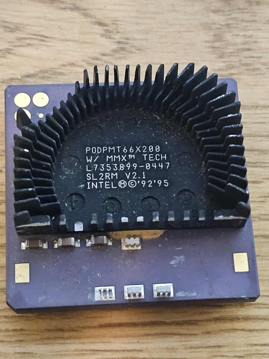 CPU Intel Pentium OverDrive Vintage Intel Pentium MMX Overdrive CPU 200MHz PODPMT66X200 SL2RM