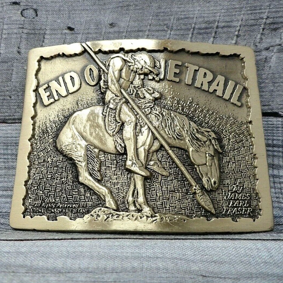 Medallas de diseño de premio vintage de latón macizo con hebilla de cinturón End of the Trail de colección años 70 . CVB484 Foto 2 de 4