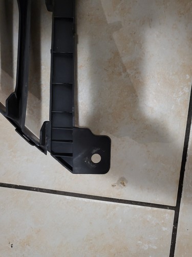 Original Kühlergrill Gitter Stoßstange Vorne für HYUNDAI ix35 TUCSON Bj 2014 - Bild 5 von 7