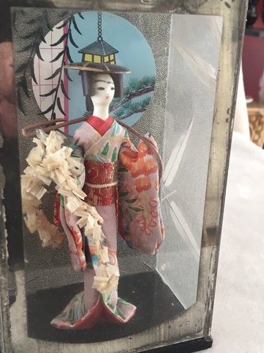 Vintage Japanese Geisha In Case - 16cm Tall - Picture 3 of 11
