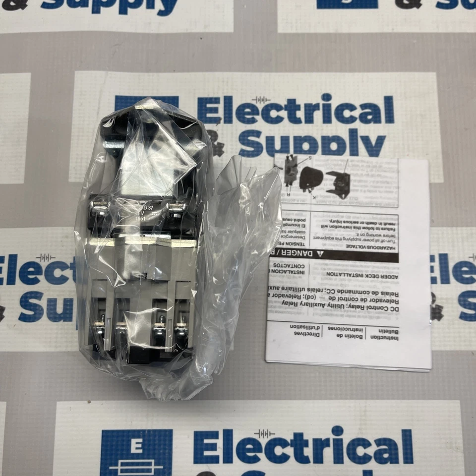 Relé de control Square 8501XDO40V53 DC 8 polos Nema A600 Foto 2 de 2