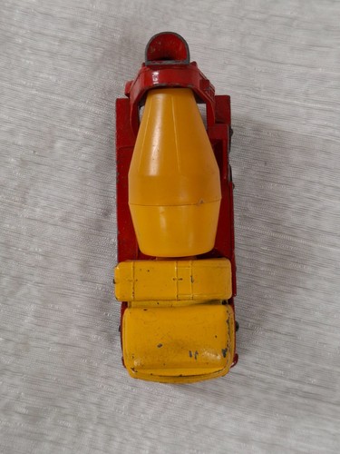 VINTAGE MATCHBOX NO. 21 FODEN CONCRETE CEMENT TRUCK CONSTRUCTION YELLOW ORANGE - Picture 5 of 6