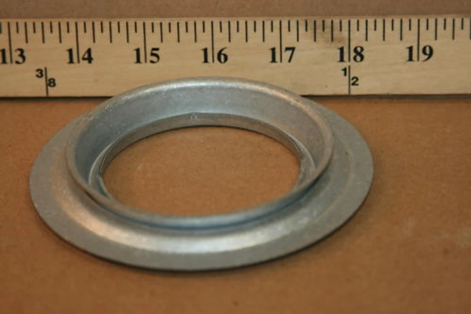 Anillo protector OEM MERCEDES-BENZ C63 CL500 E500 S65 ML350 C32 2203570790 NUEVO Foto 4 de 4