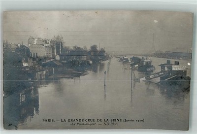 38248340 - Paris Flood Seine 1910 Le Point du Jour