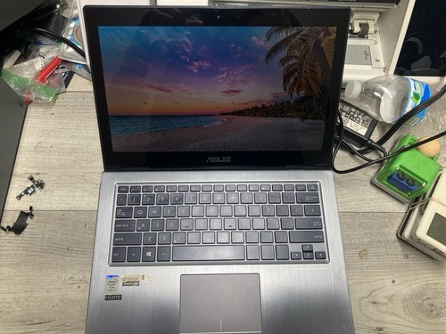 ASUS UX302L 13-inch LCD Screen Notebook PC Laptop Intel Core I5 - Picture 8 of 8