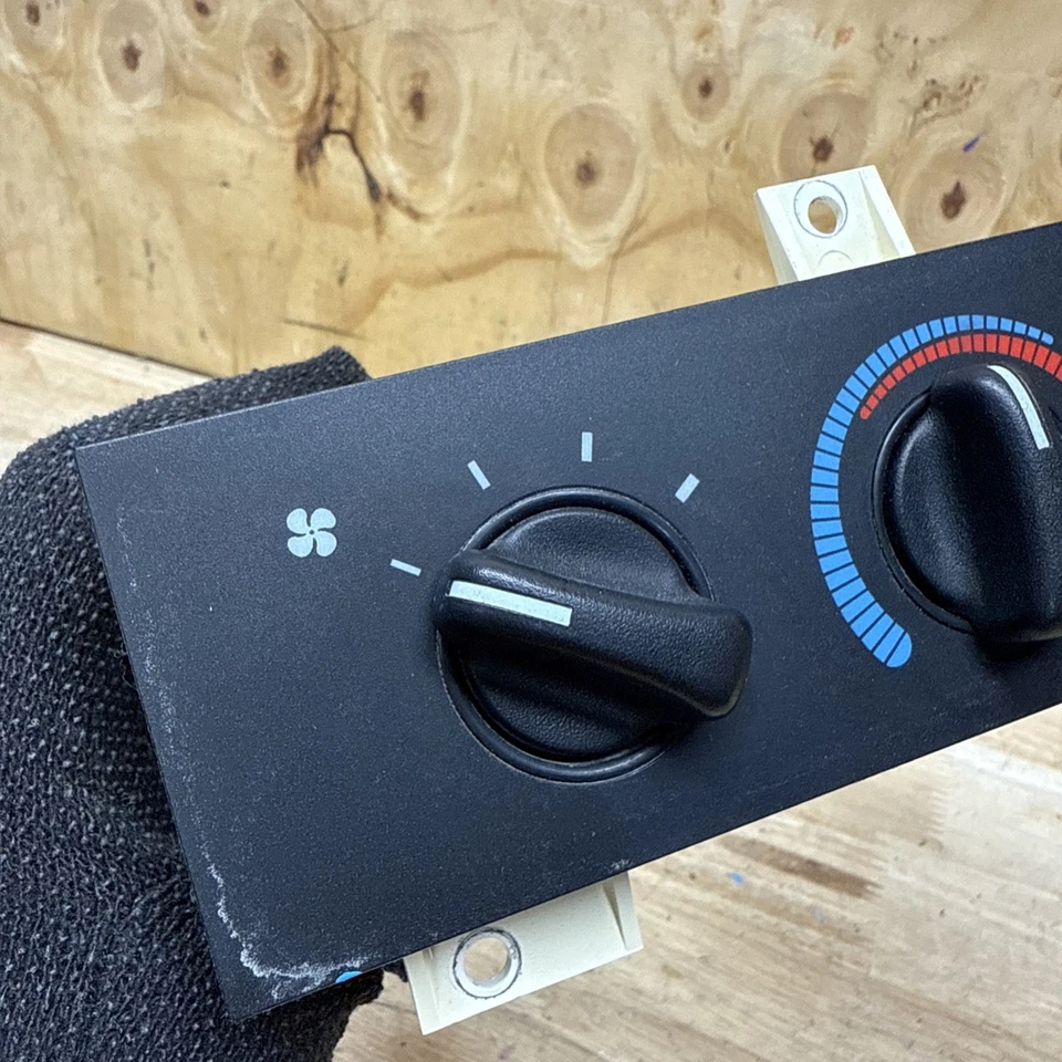 98 99 00 01 02 03 Dodge Ram Van 1500 Climate Control Heater Temp A/C AC OEM HVAC Foto 2 de 4