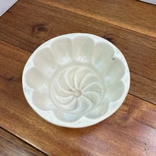 Antique Ironstone Pudding Jelly Decorative Food Mold Round