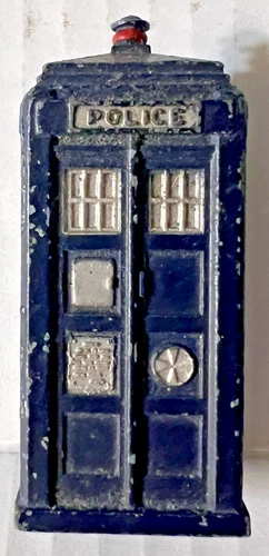 VINTAGE DINKY TOYS POLICE TELEPHONE BOX 42A  MADE IN ENGLAND BY MECCANO