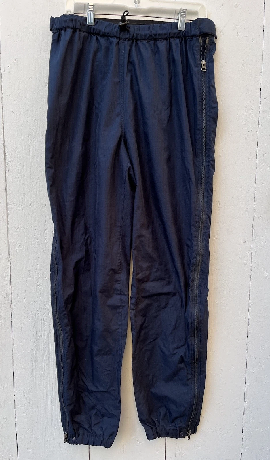 Patagonia Pants Mens L Navy Blue Poly Wind Rain Hiking Snow Zipper Leg Openings