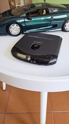 1994 - Sony Discman D-232 Compact Cd Player Esp Mega Bass Vintage