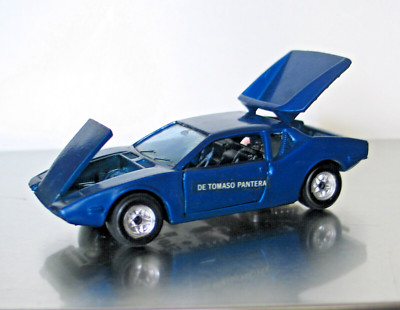 Politoys n° E565 Lola Aston Martin 1/43 jamais joué en boîte