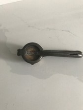 Pearl Cast Iron Hand Juicer
