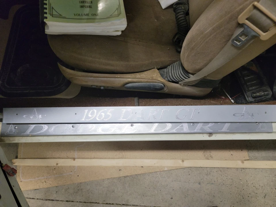 63-66 Dart, 63-66 Valiant y 64-66 Barracuda placas de umbral de puerta (solo 2 puertas) Foto 4 de 4