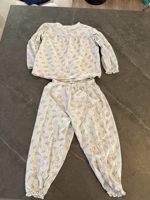 Zara Schlafanzug 2-teilig Blumen Größe 92 geschätzt
