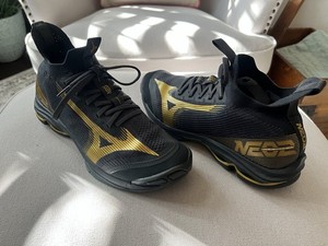 Mizuno Lightning Wave | eBay