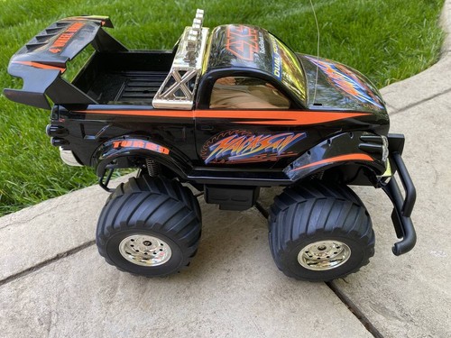 Vintage NOS Radio Shack Hacksaw 4x4 RC Truck With Lights +FAST SHIPPING! - Picture 13 of 16