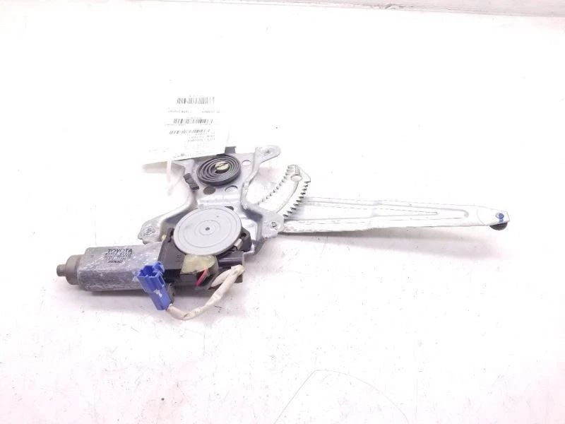 REGULADOR VENTANA ELÉCTRICO PUERTA PASAJERO TRASERO DERECHO TOYOTA COROLLA 98-02  Foto 2 de 4